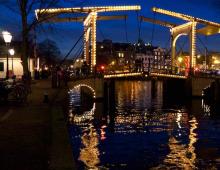 Амстердам — IT-лидер под маской туристического города: как переехать специалисту и сколько это стоит