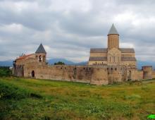 Mонастыри Кахетии, Грузия – Шуамта, Икалто и Алаверди Храм алаверди грузия